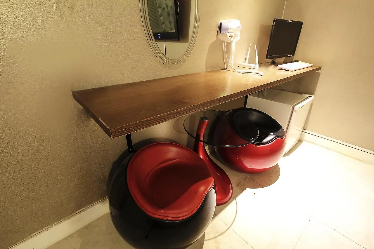 Hotel Goguma Shinchon Seoul